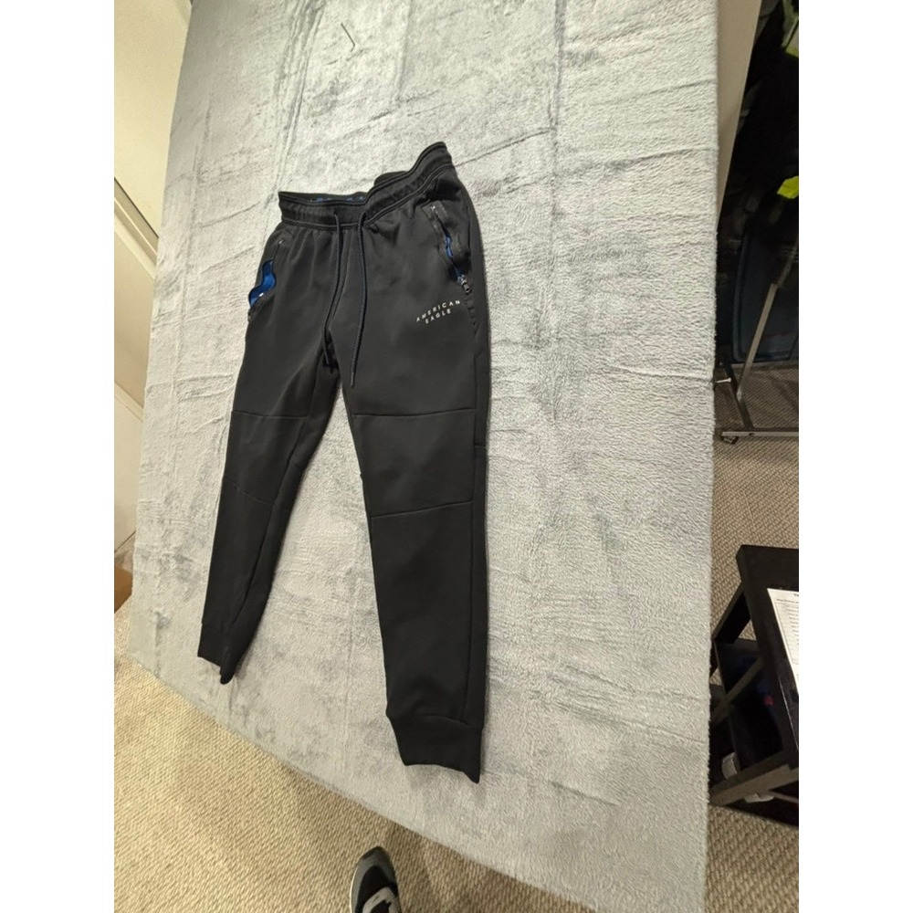 American Eagle M Black Joggers Mens Athleisure Casual Sweatpants Active Pants - Picture 4 of 14